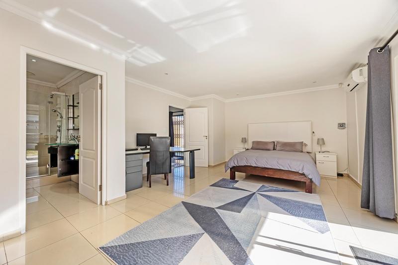 5 Bedroom Property for Sale in Bergsig Western Cape
